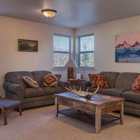 2 Bedroom Upstairs Condo With Ac In Victor, Id Exteriér fotografie
