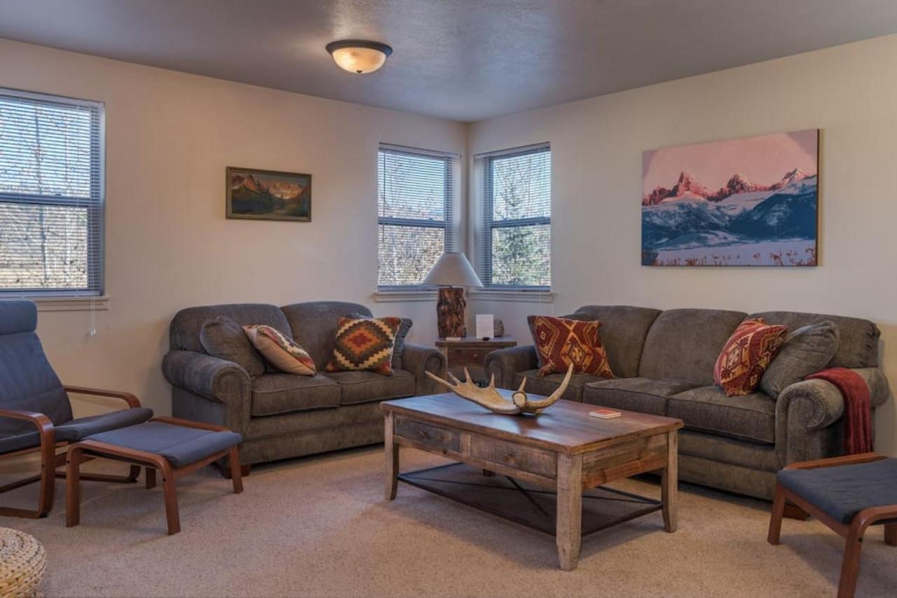 2 Bedroom Upstairs Condo With Ac In Victor, Id Exteriér fotografie