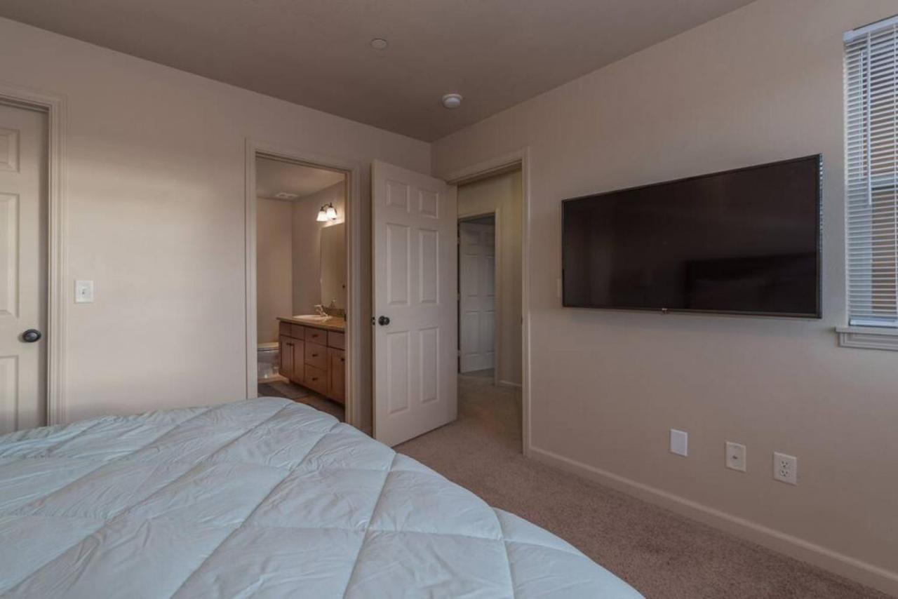 2 Bedroom Upstairs Condo With Ac In Victor, Id Exteriér fotografie
